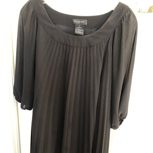 M M CORTOURE💫black 💫pleated knee length dress - Picture 1 of 7